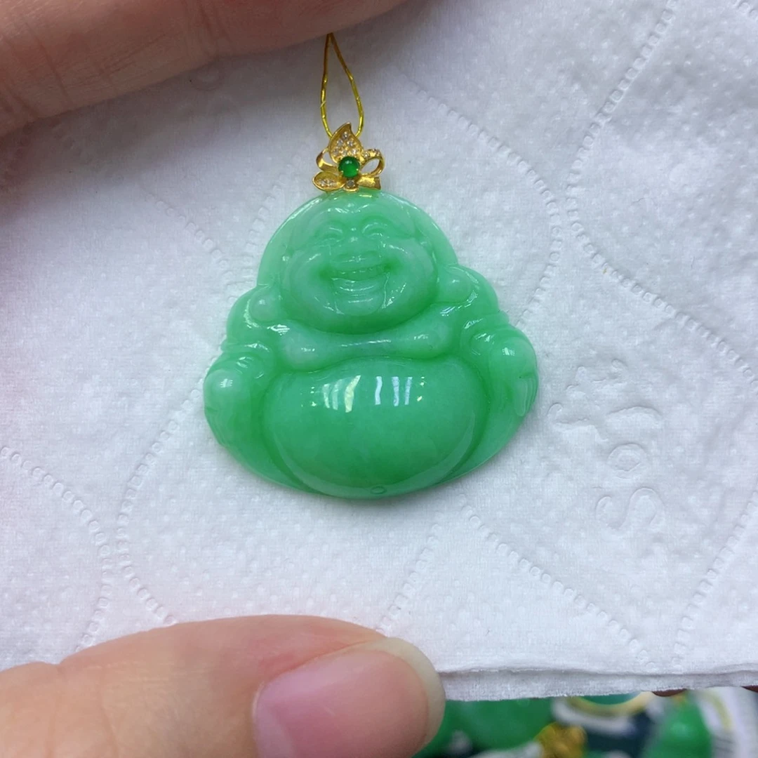 颈饰18K金镶嵌翡翠