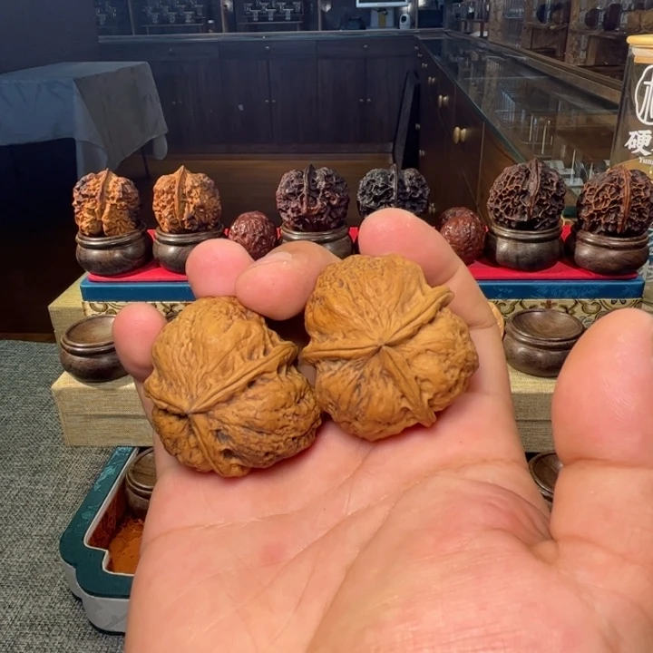 文玩核桃/七星岩三棱40尺