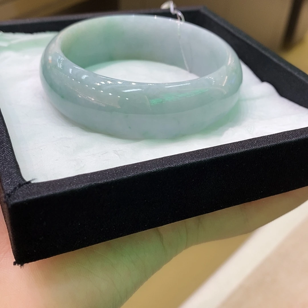 翡翠未镶嵌手镯0264