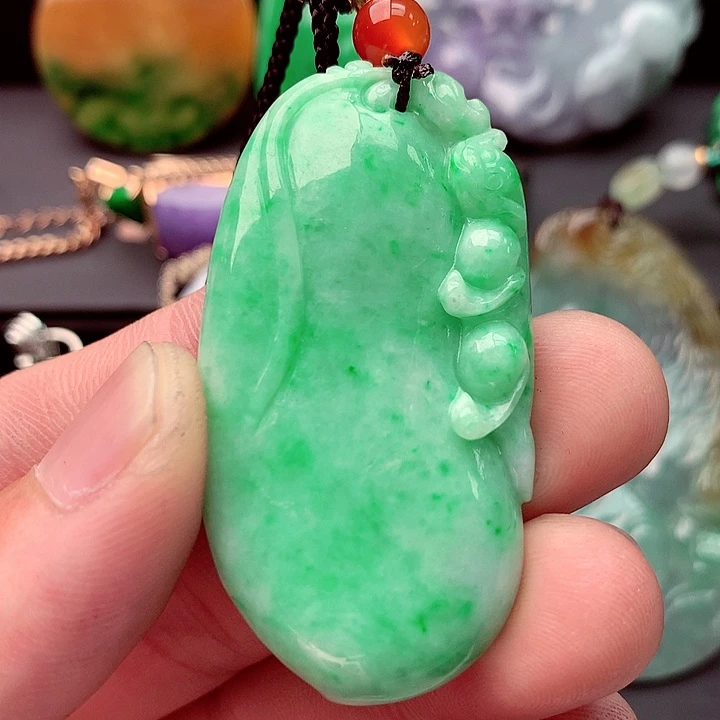 吊坠(不含链)未镶嵌翡翠