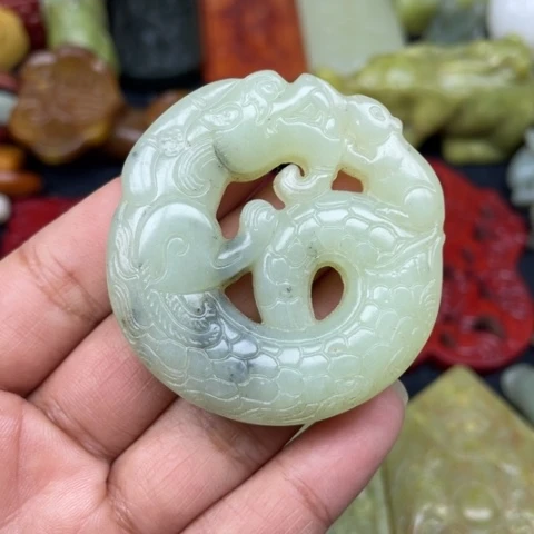 蛇纹石玉颈饰未镶嵌44