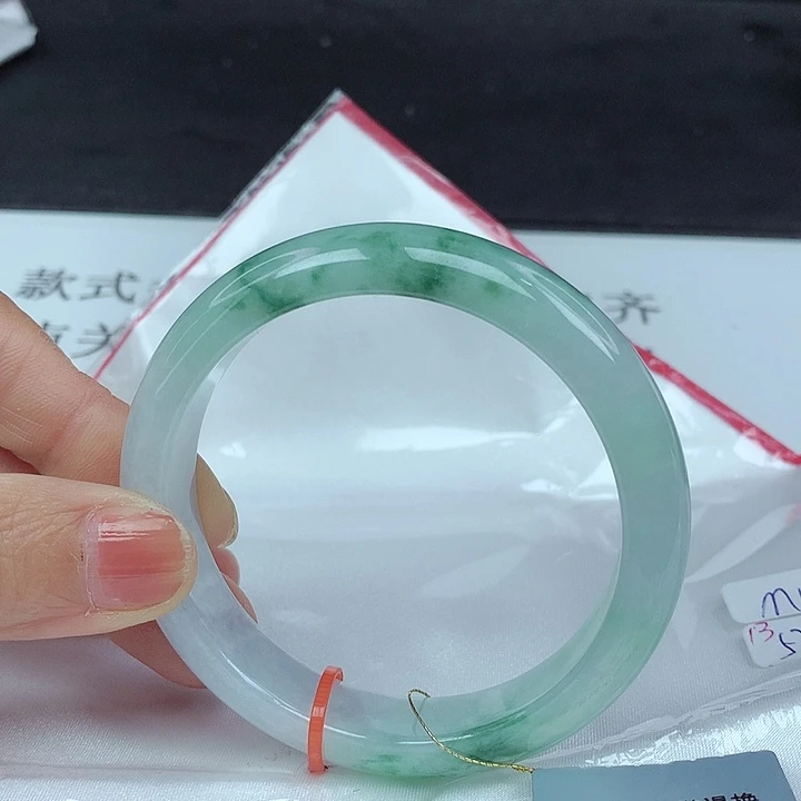翡翠手镯未镶嵌57圈3540