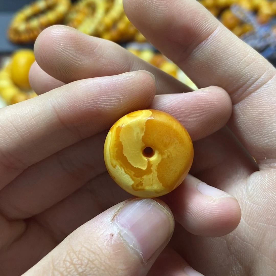未镶嵌琥珀珠宝奇石