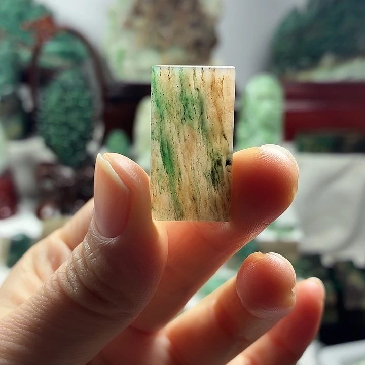 独山玉未镶嵌吊坠