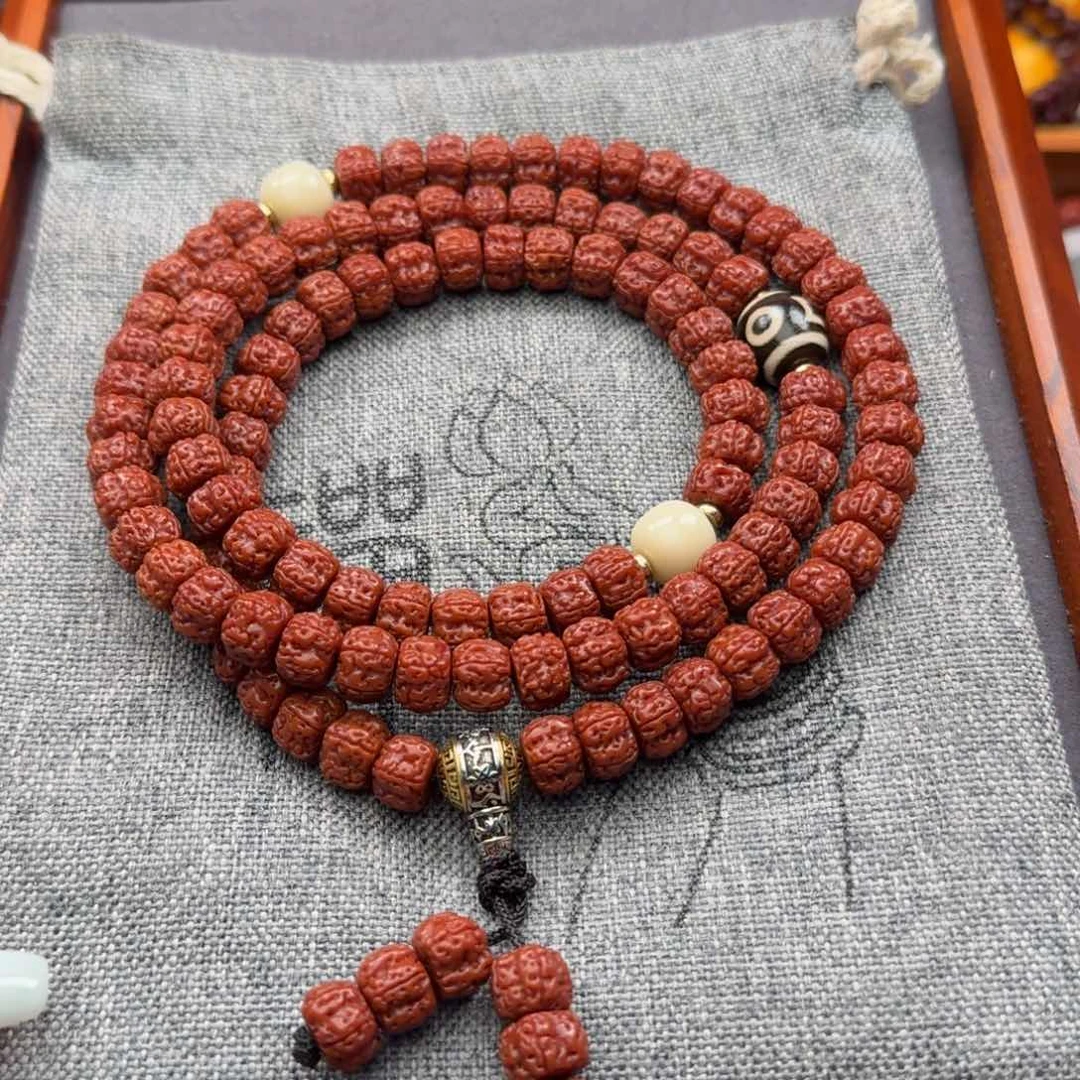 金刚菩提吊坠盘龙