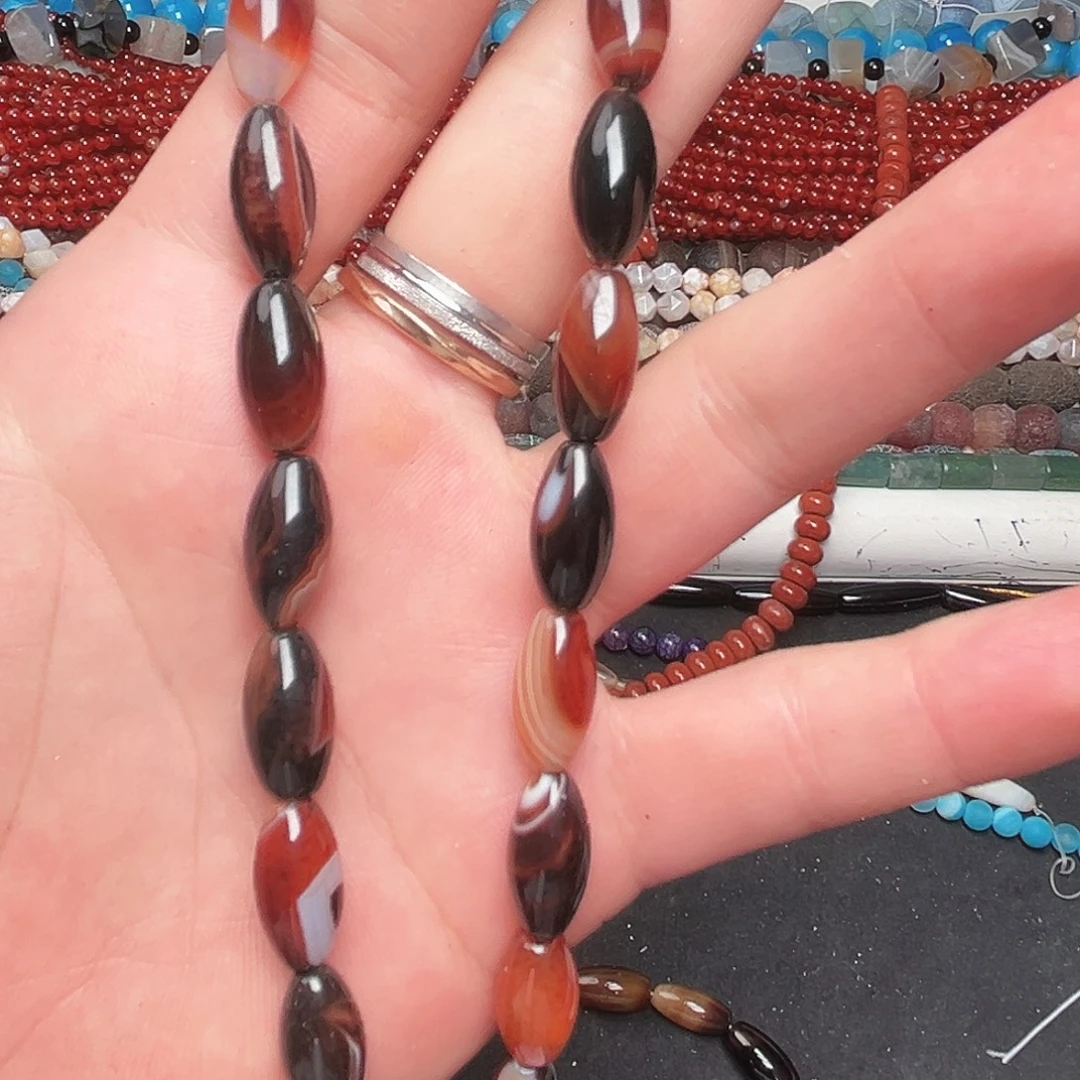 玛瑙/玉髓未镶嵌珠宝半成品C119，梦幻玛瑙一条