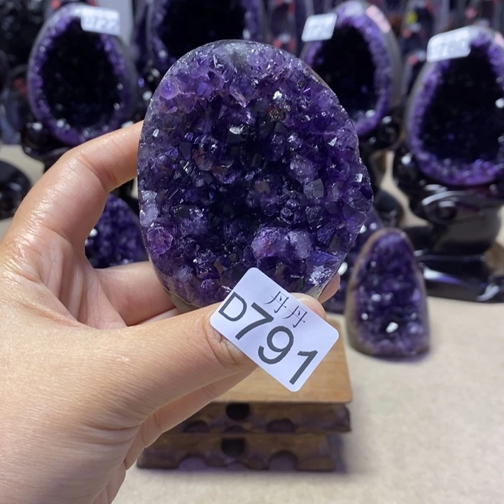 未镶嵌大型摆件（非配饰）水晶