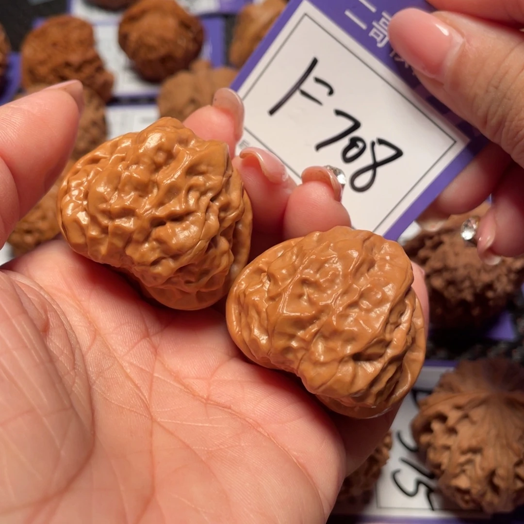 桃核把件708号蛤蟆38