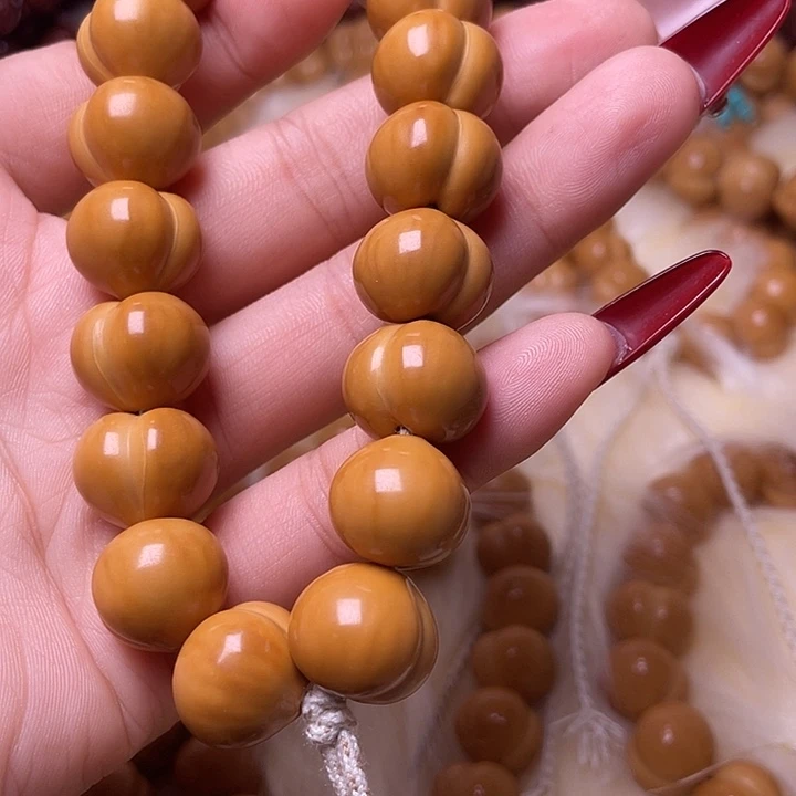 张***廔手串猴头核桃16尺寸镜面柯基屁桃手持全品无暇