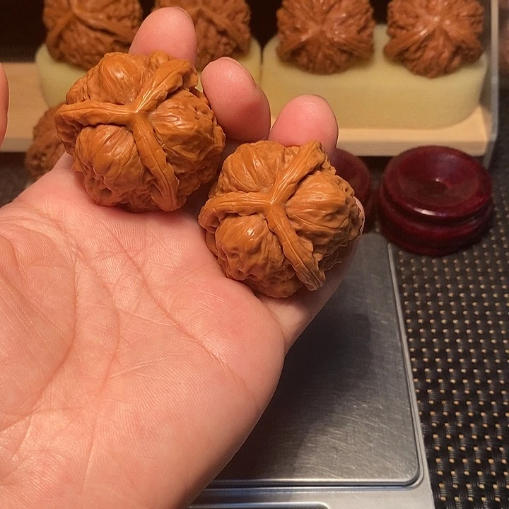 文玩核桃吊坠山*串核桃