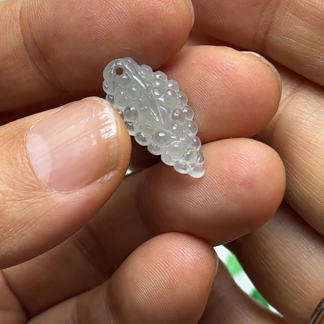 定制翡翠未镶嵌葡萄