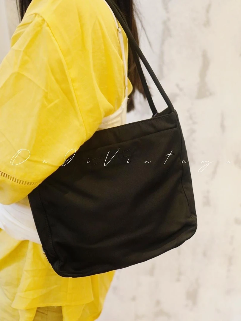 99新 Prada/普拉达 大吉中古/sh/ Prada黑银23侧标单肩包