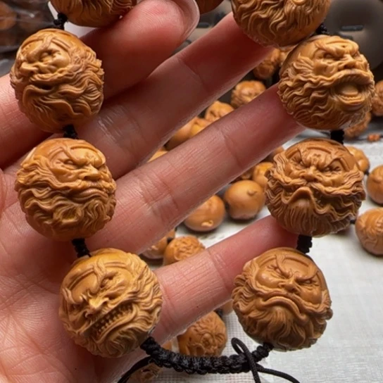 橄榄核手串橄榄雕工艺的