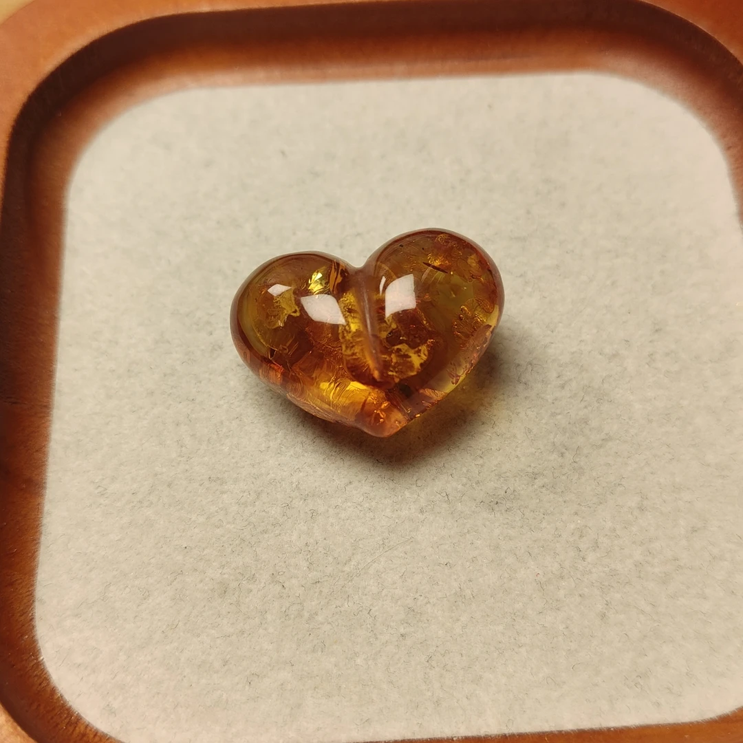 天然花珀屁桃吊坠