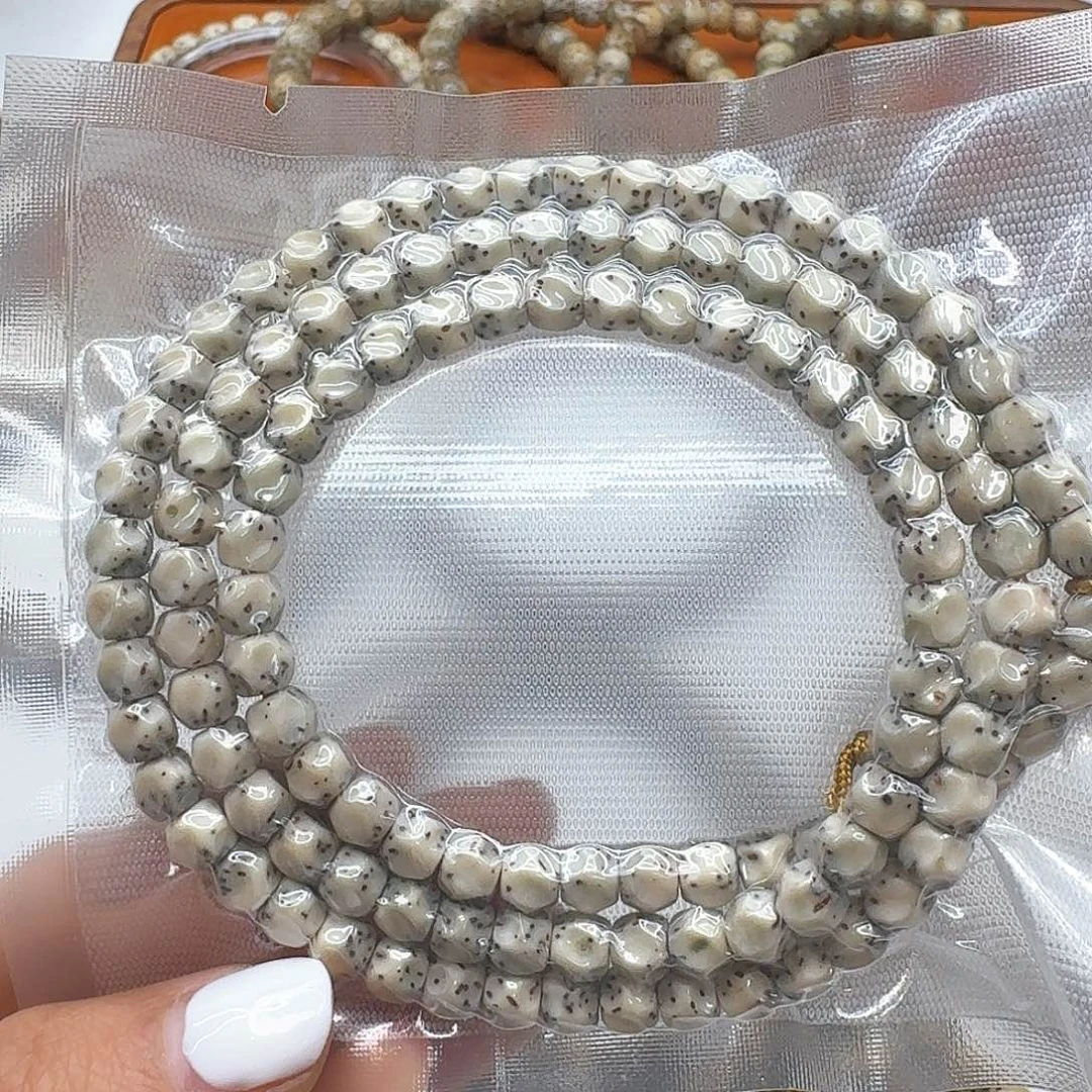 星月菩提吊坠10创世糯冰石玉半壁无相6左右108