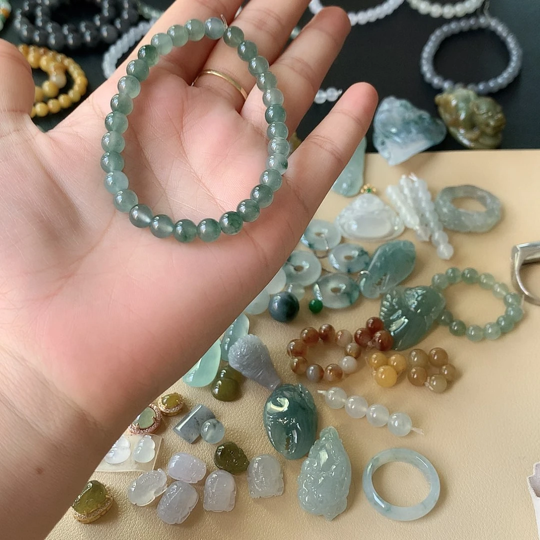 翡翠未镶嵌颈饰手串