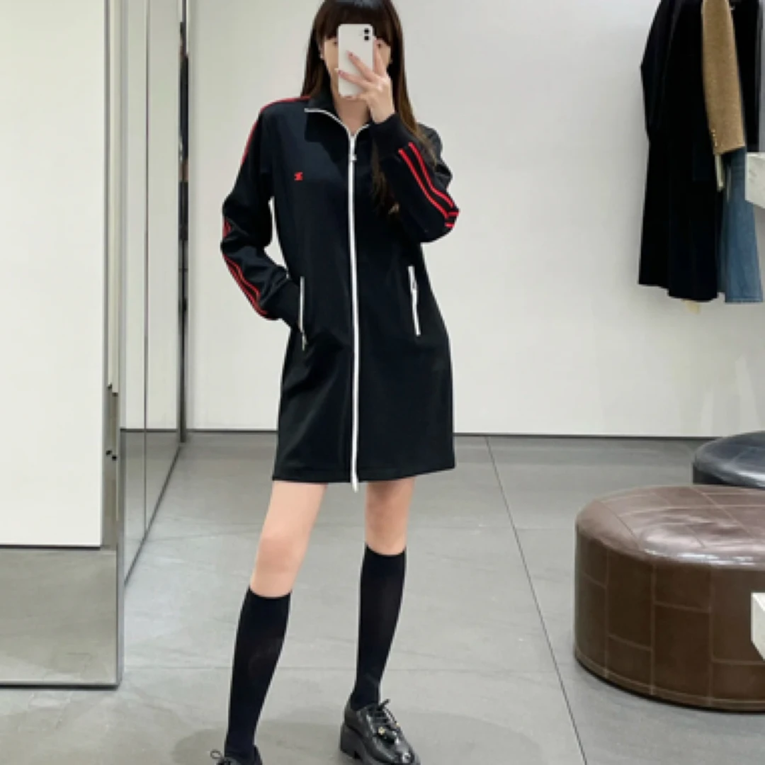 未使用 Celine/思琳 凯旋门刺绣logo条纹连衣裙/m码/33440