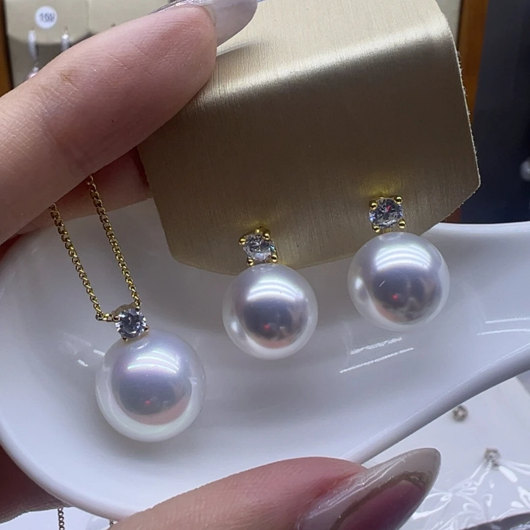 18K金镶嵌吊坠(赠链)淡水珍珠