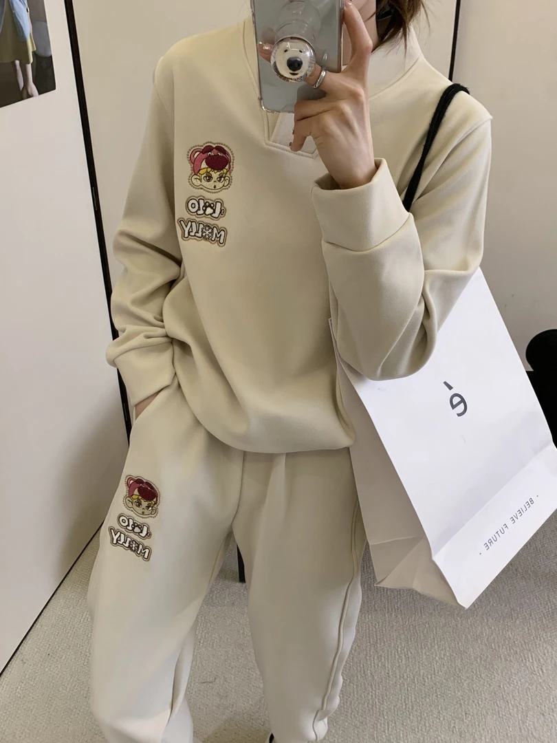 春季新款【LOLO&MOLLY海运订单】圆领带扣刺绣卫衣女士 2067