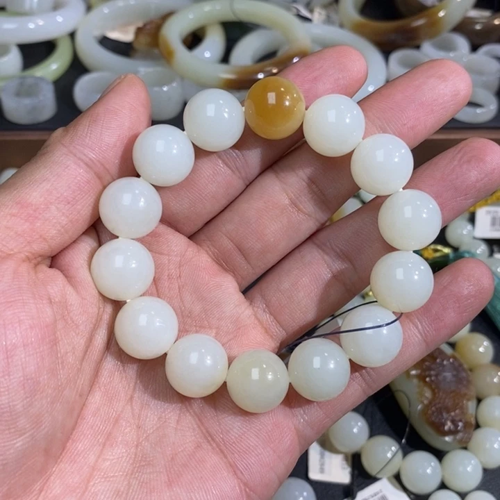 未镶嵌手链和田玉新疆且末金山矿白玉圆珠手串