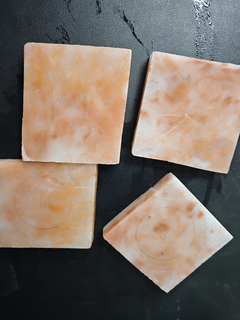 新疆金丝玉桃花酿手镯定制颜色多样拍一发一