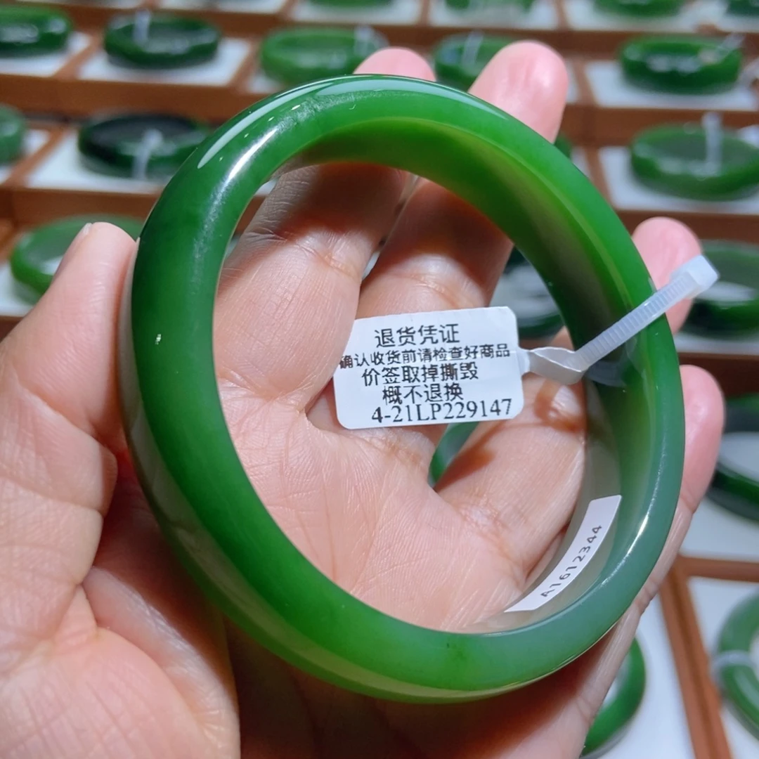 和田玉（碧玉）未镶嵌手镯白加绿6162