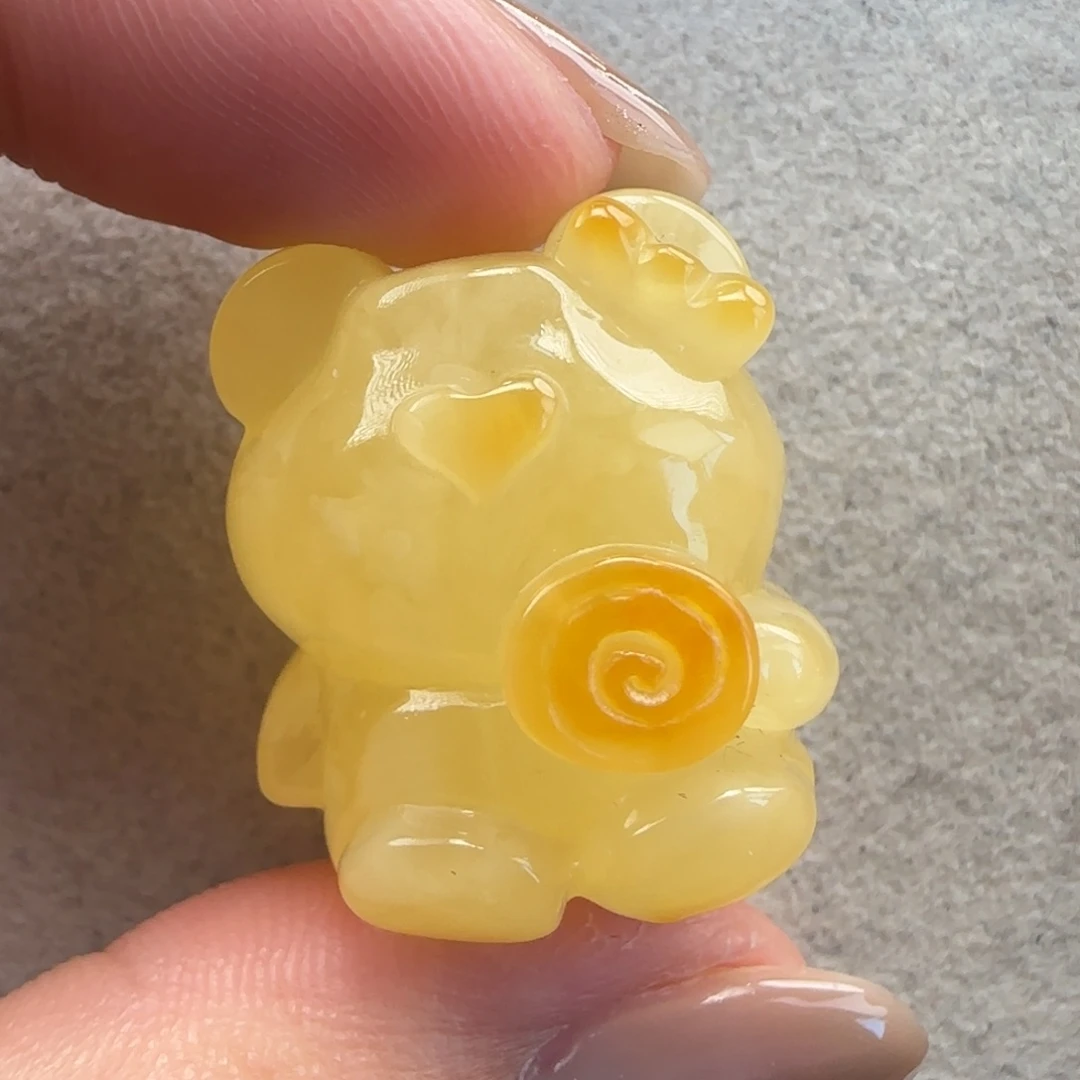 未镶嵌琥珀珠宝奇石