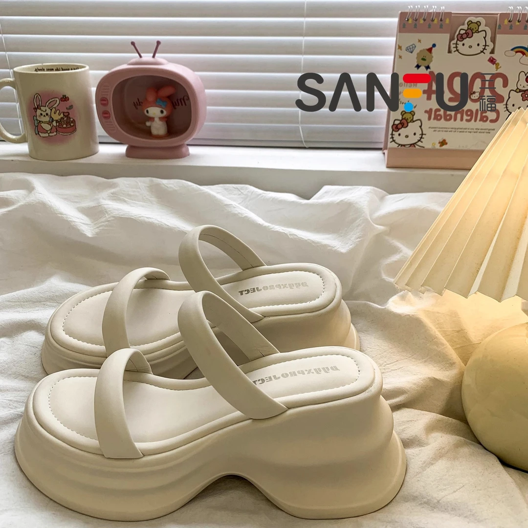 三福厚底坡跟一字拖鞋女外穿2025夏季新款休闲百搭增高沙滩凉拖鞋