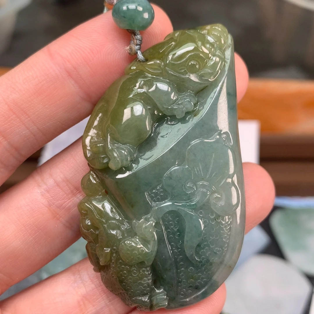 翡翠未镶嵌颈饰福利