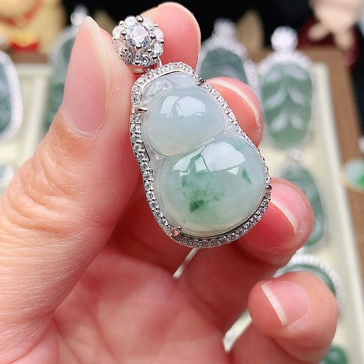 颈饰银S925镶嵌翡翠吊坠