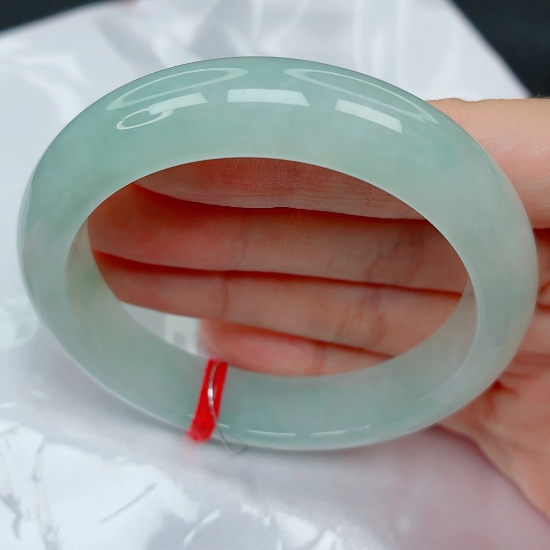 翡翠未镶嵌手镯55.2正圈，冰晴水