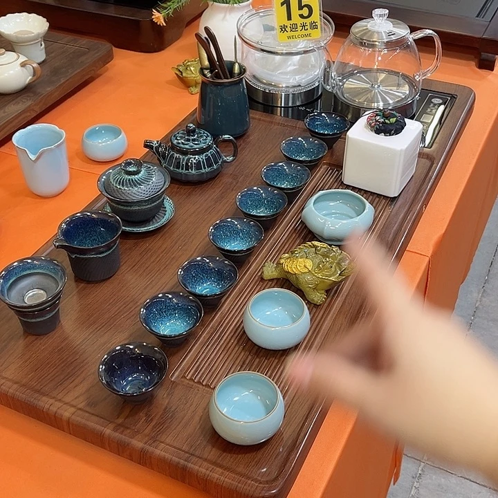 饿呜呜呜呜呜图兔兔
