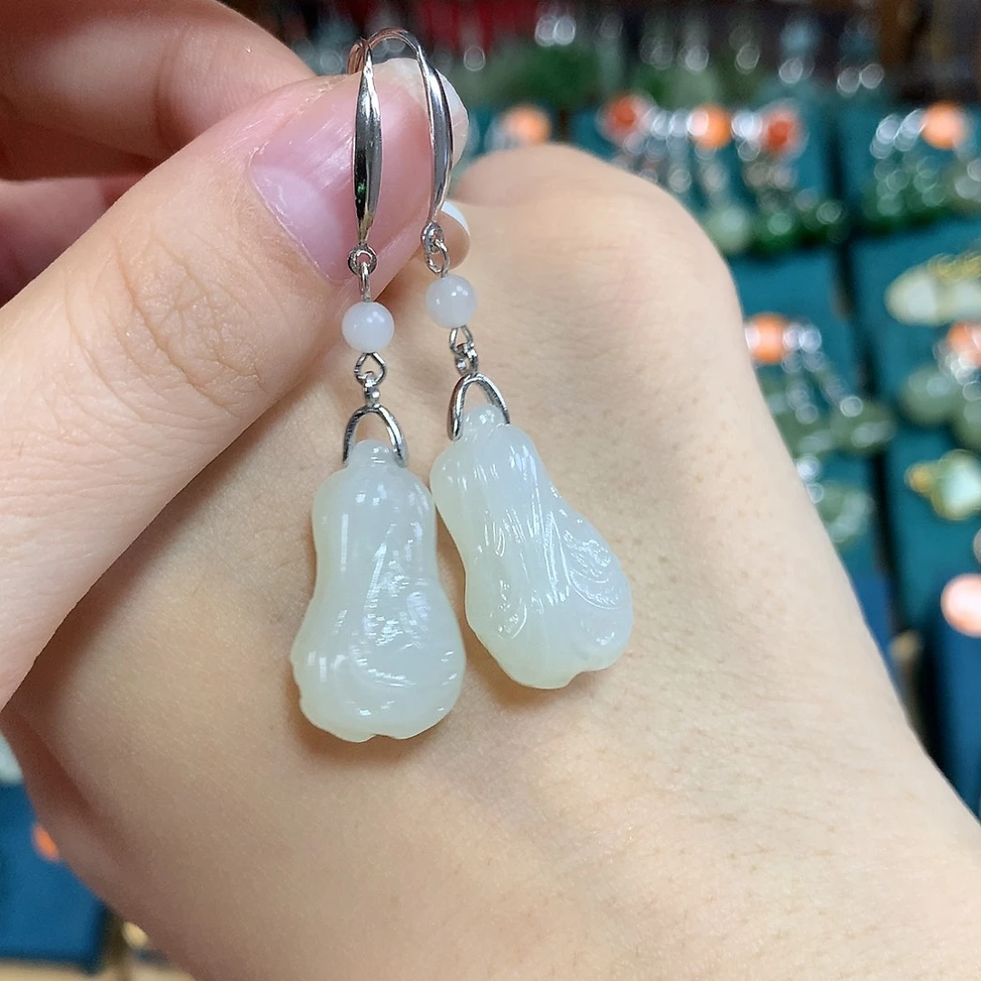 和田玉银S925镶嵌耳饰大白菜卡21左右