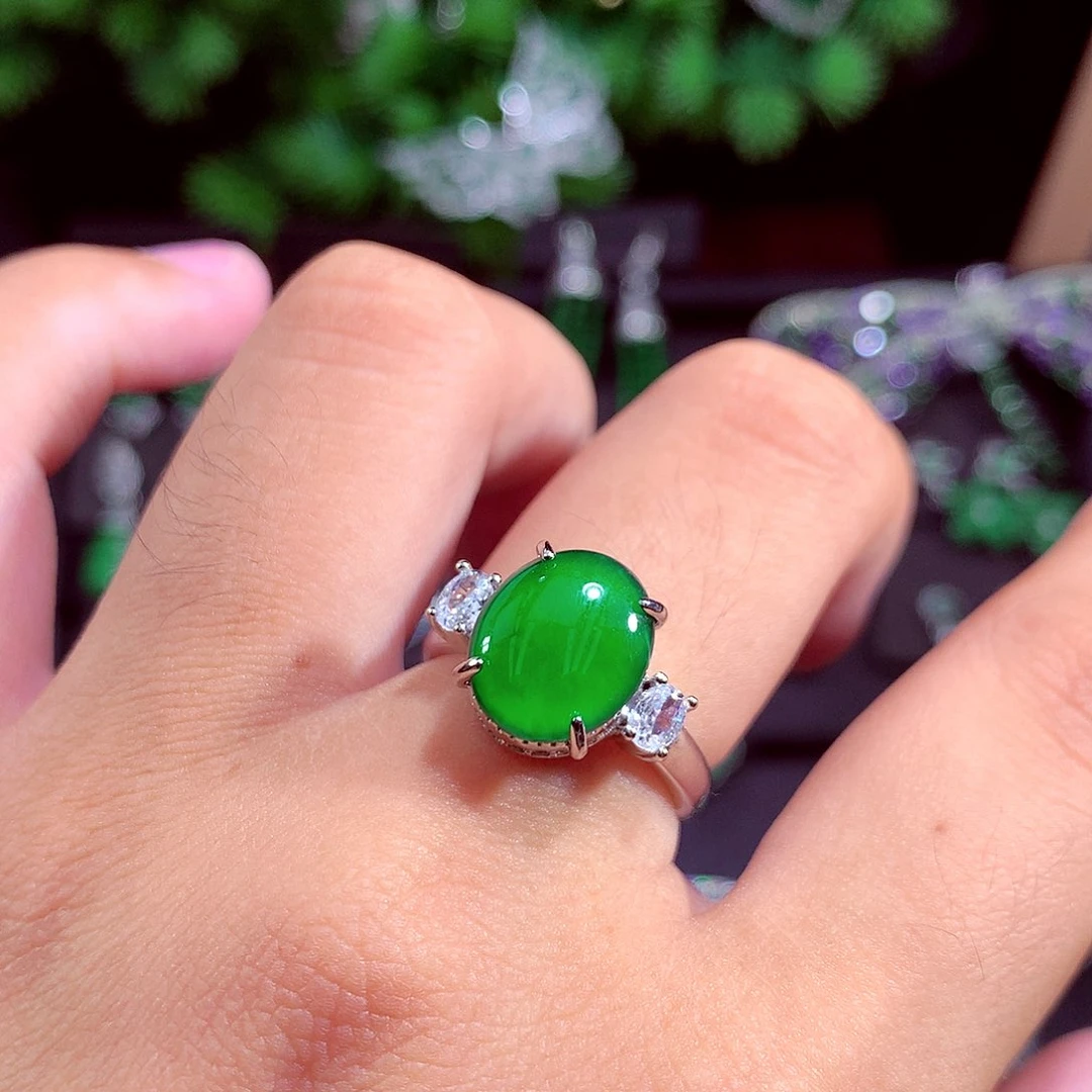 颈饰未镶嵌翡翠天然