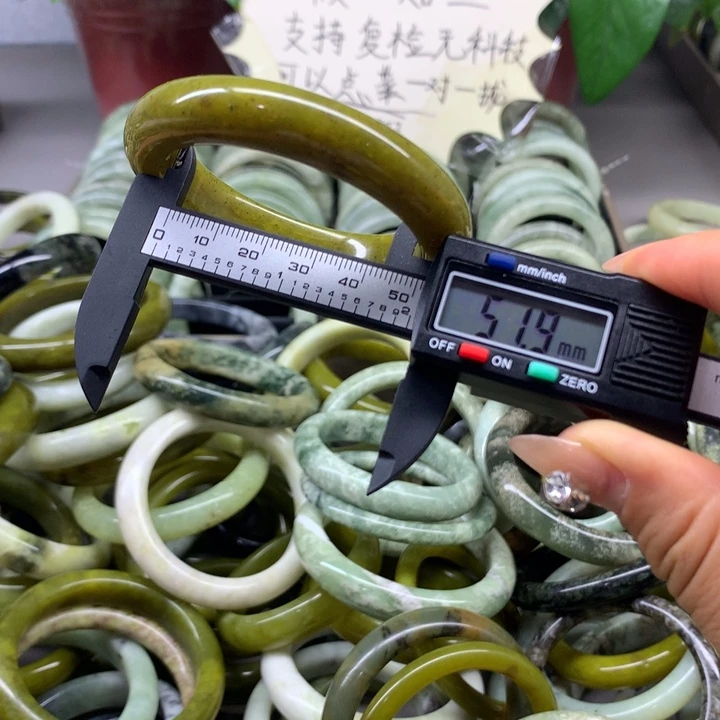 蛇纹石玉合金手镯3