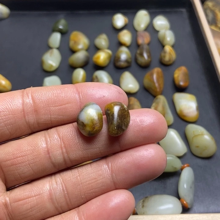 用***3和田玉（糖玉）未镶嵌珠宝奇石