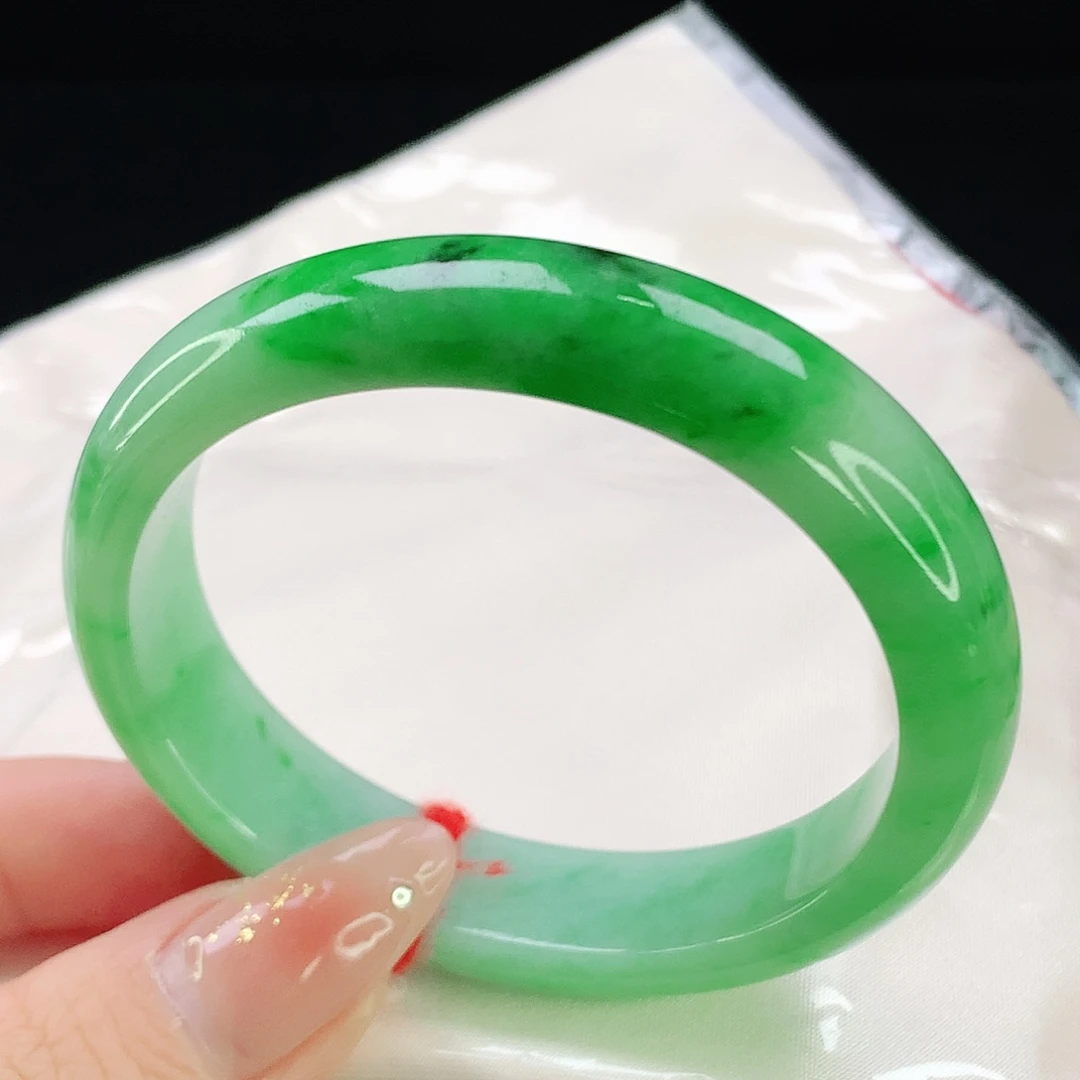 翡翠未镶嵌手镯53贵妃镯