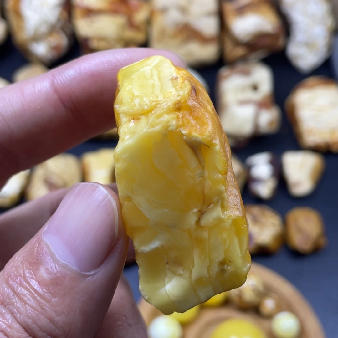 定制琥珀未镶嵌定制