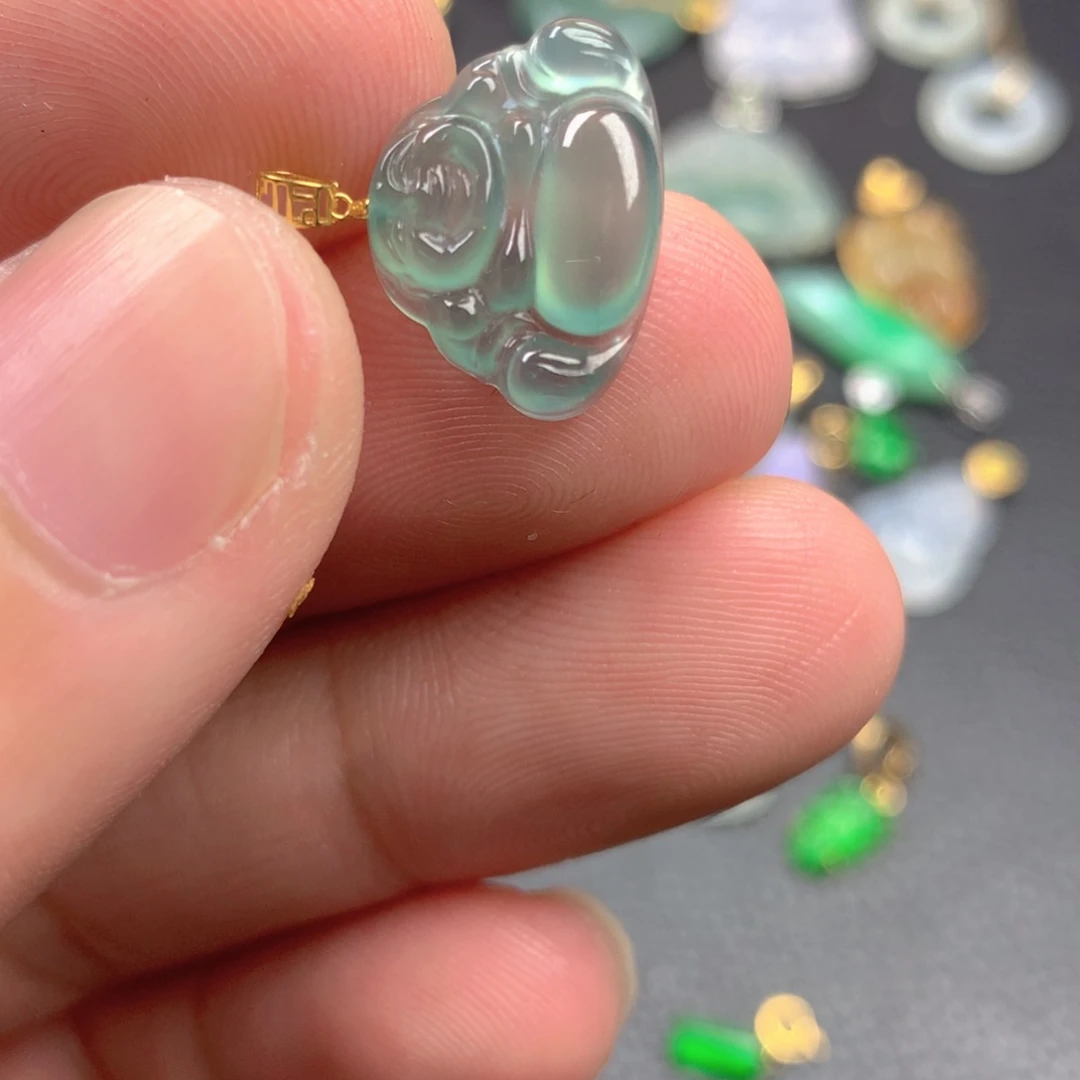 【闪购商品】颈饰18K金镶嵌翡翠翡翠