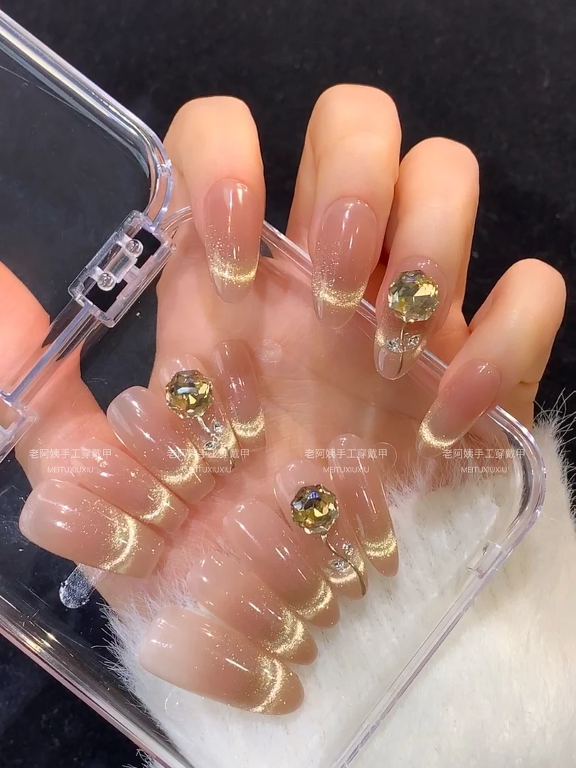 【玫瑰岛】秋冬季手工温柔款高级轻奢设计穿戴甲气质纯欲穿戴甲ins