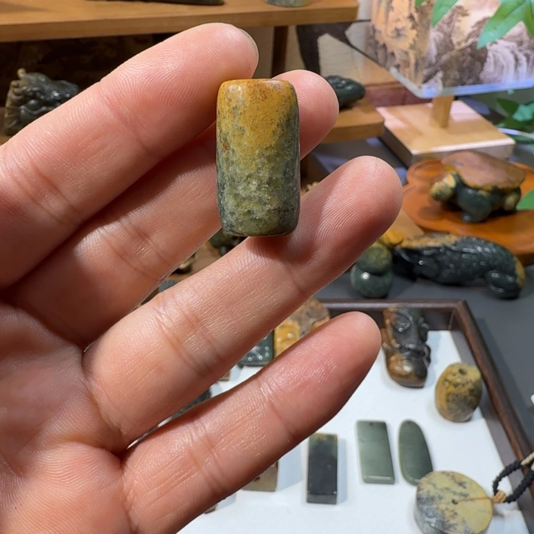 岫岩河磨玉（透闪石质玉）未镶嵌颈饰