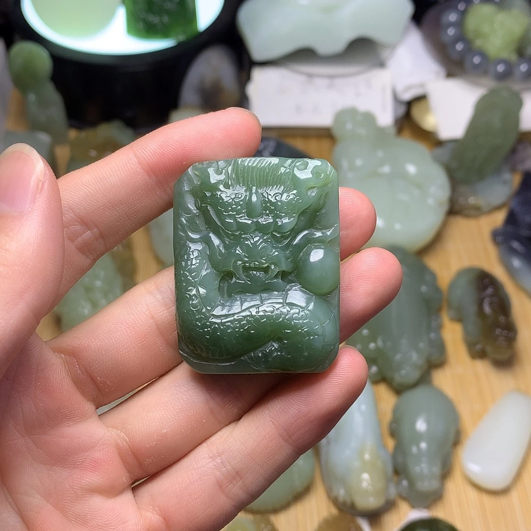 和田玉未镶嵌挂件