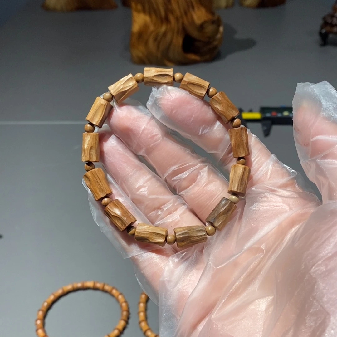 胖***）柏木（崖柏）老山檀异形珠