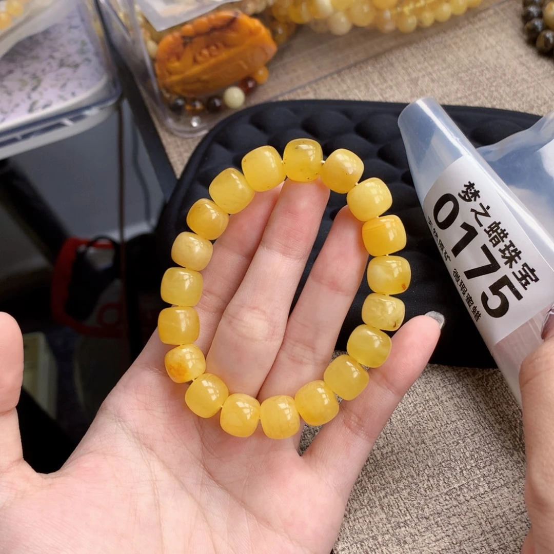 琥珀未镶嵌珠宝奇石11