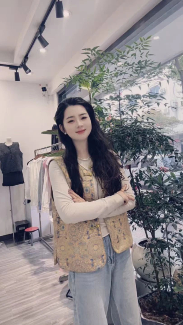 2215#戴戴春款国风精致马甲