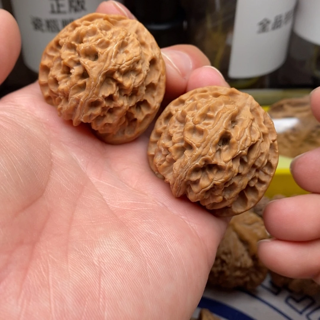 核桃把件苹果园狮子头