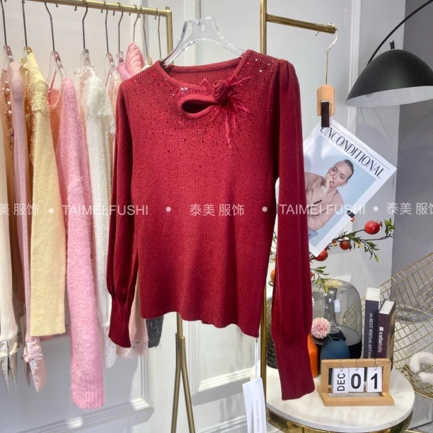 2024秋冬新款欧洲站设计感烫钻针织上衣单穿内搭