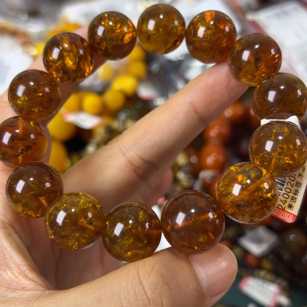 未镶嵌琥珀珠宝奇石937