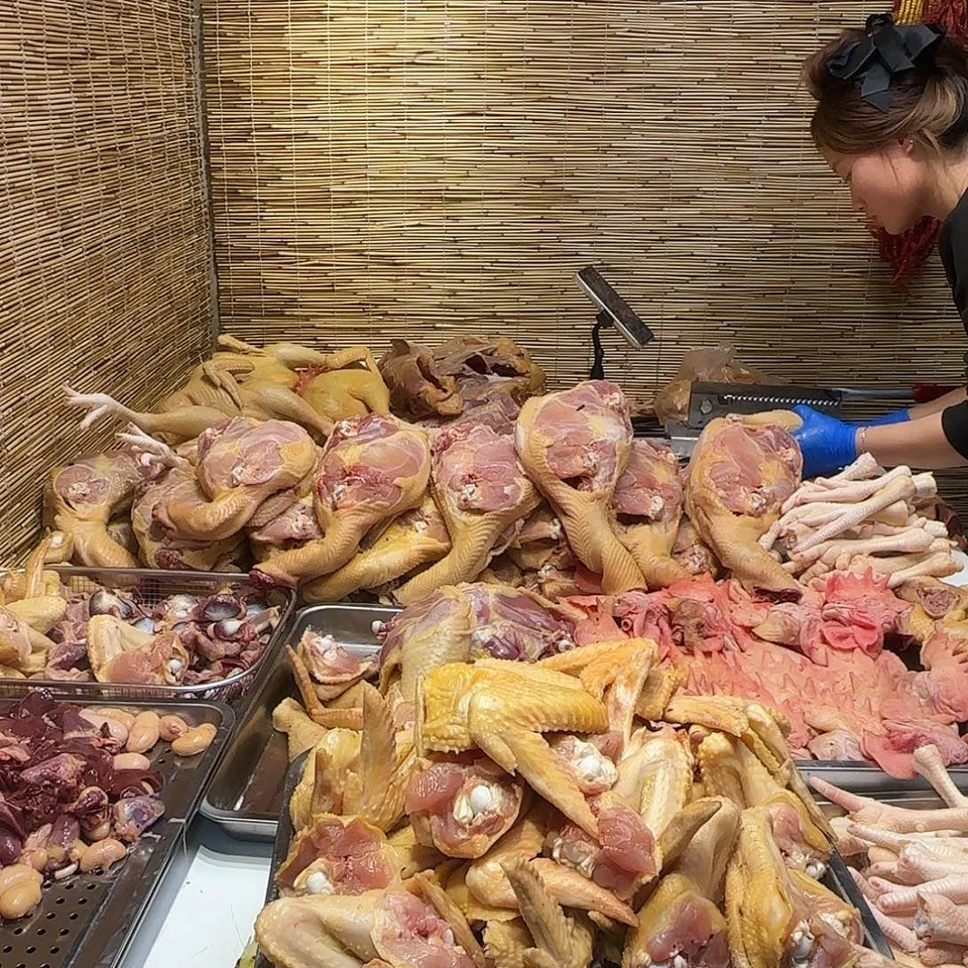 6月中国大陆食用农产品鸡翅10.31斤