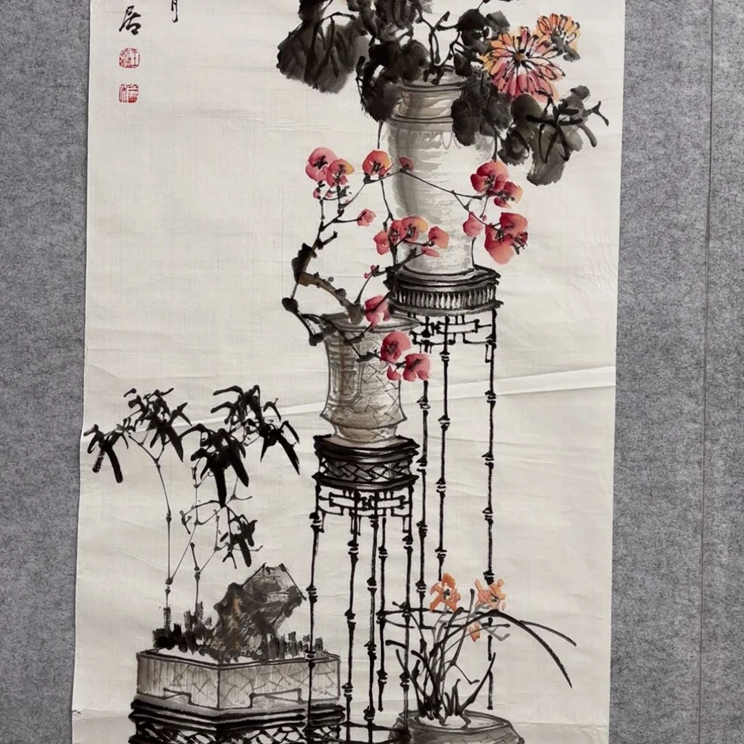 国画花鸟等图案和造型各有特色